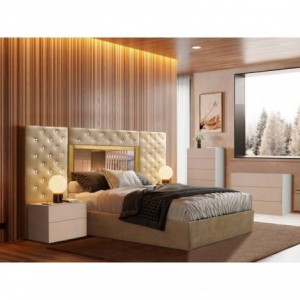 Cama Estofada Silencio c/Cristais e Espelho c/Detalhes a volta em Dourado (Cabeceira Longa) + Colchão Opc.