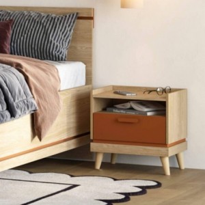 Mesa de Cabeceira Scandi